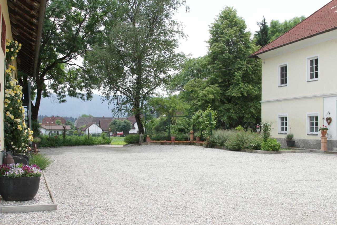 Gutshof Bartl 1 Apartment Klagenfurt am Woerthersee Ngoại thất bức ảnh