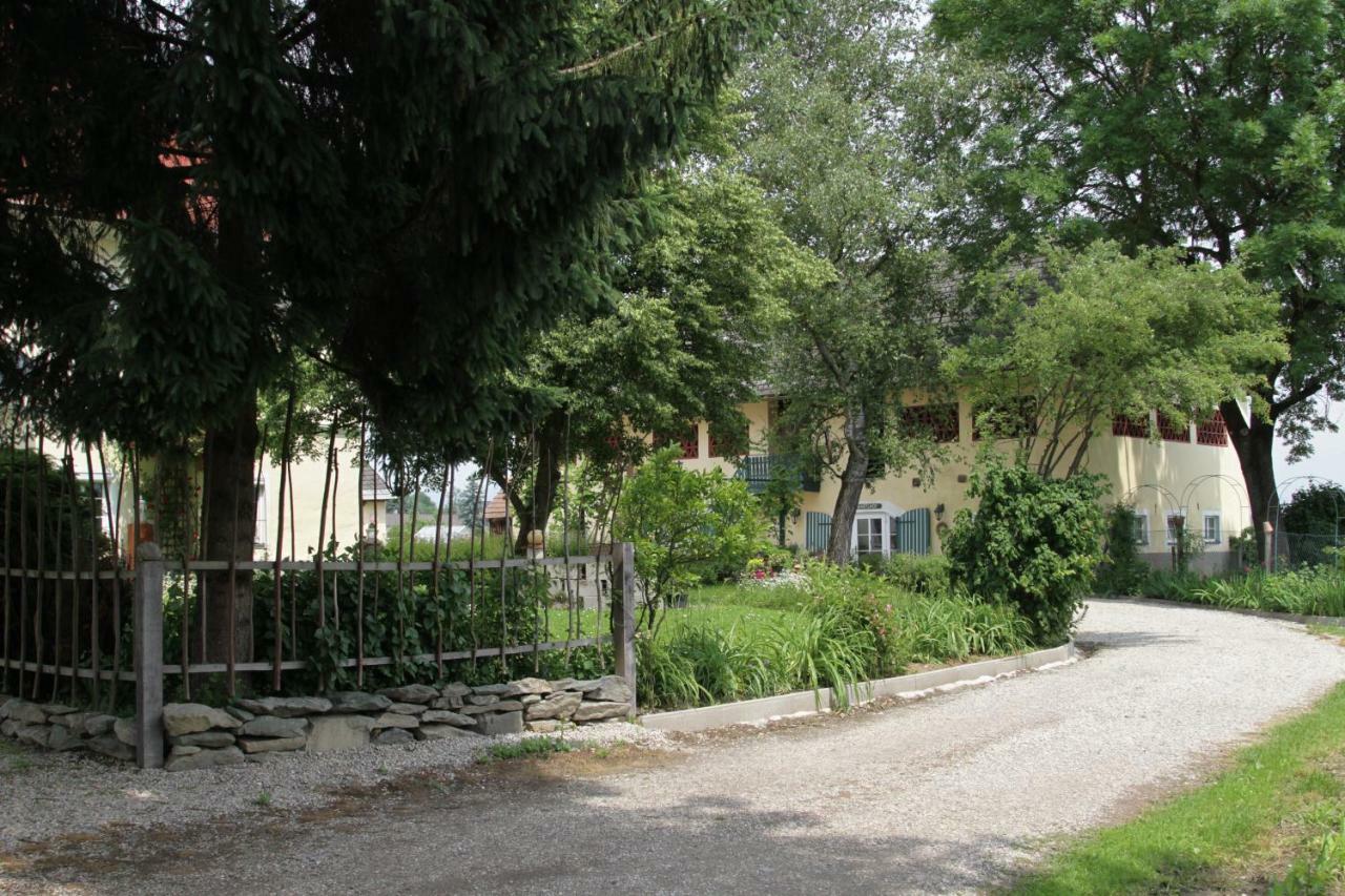 Gutshof Bartl 1 Apartment Klagenfurt am Woerthersee Ngoại thất bức ảnh